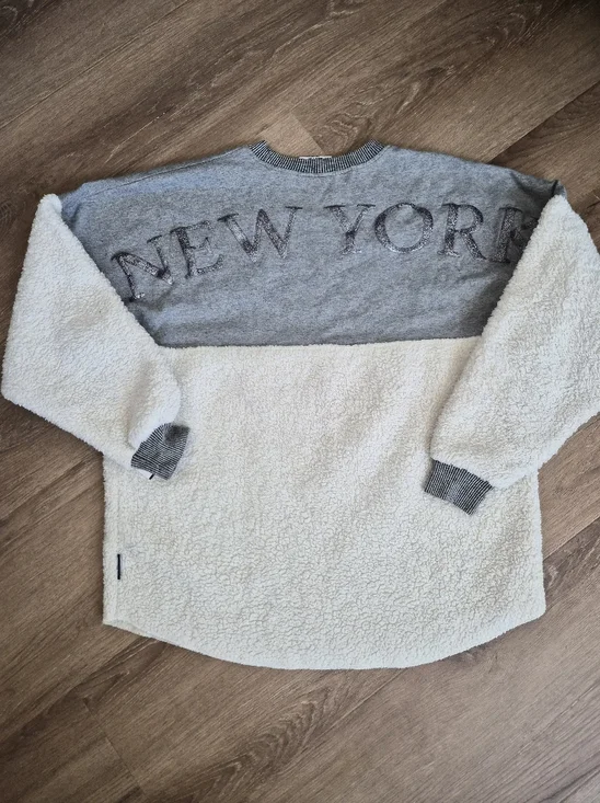 Disney Gray and White Teddy Fleece Spirit Jersey Medium - Picture 4 of 4